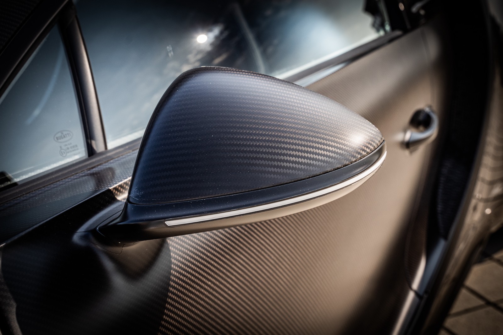 BUGATTI CHIRON EqDITION NOIRE 1 of 20, 10/17
