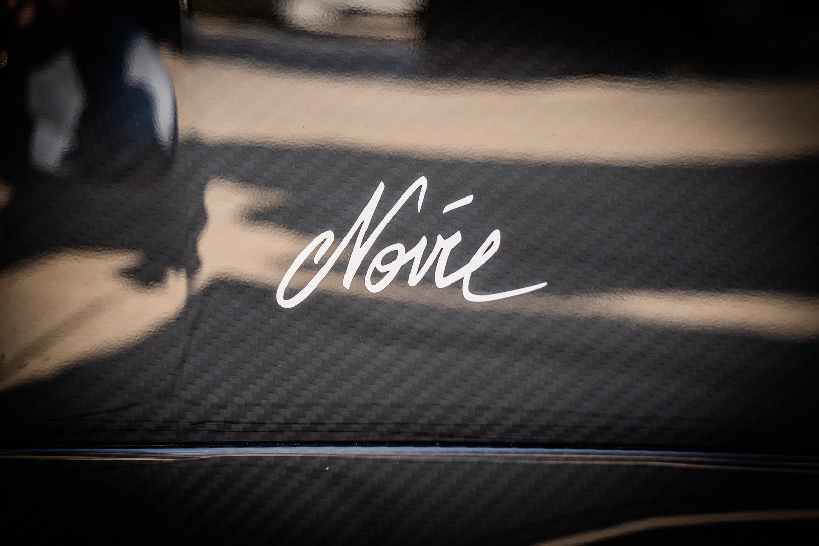 BUGATTI CHIRON EqDITION NOIRE 1 of 20, 13/17