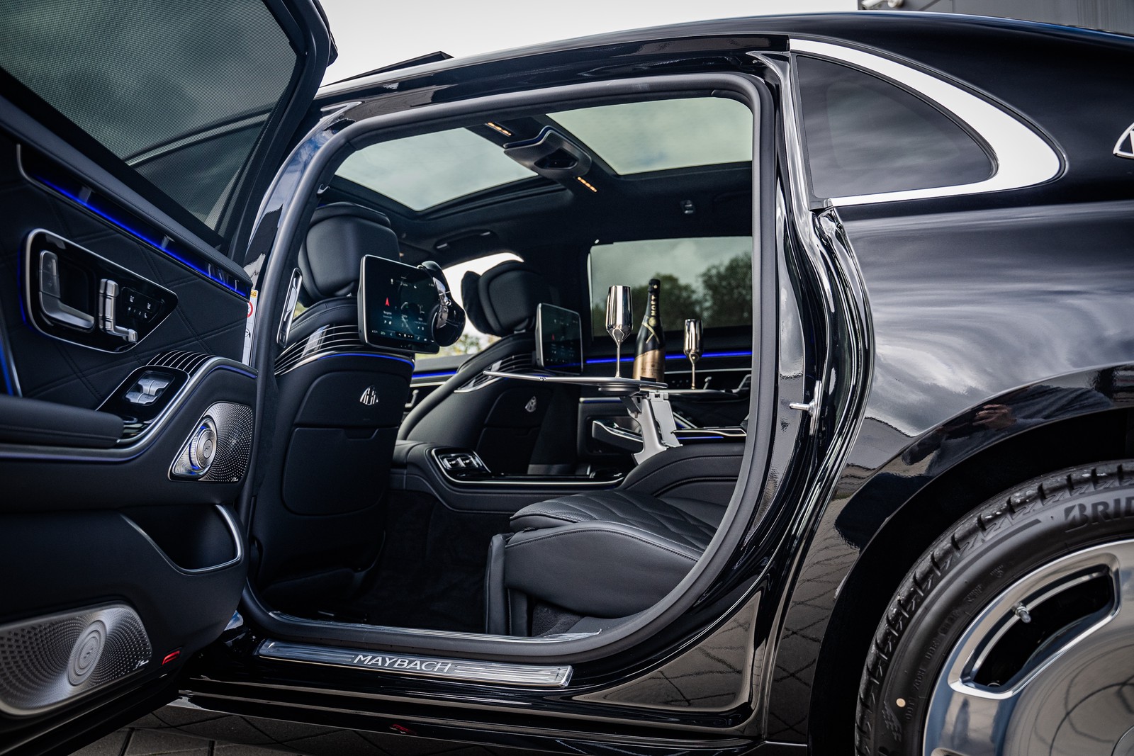 2022 Mercedes-Maybach S 580, 3/16
