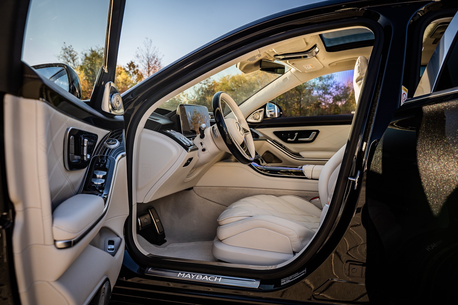 2022 Mercedes-Maybach S 680, 2/17