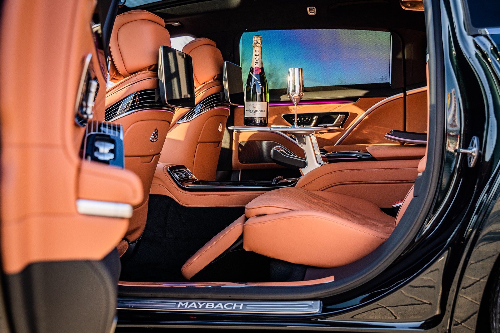 2022 Mercedes-Maybach S580, 4/14