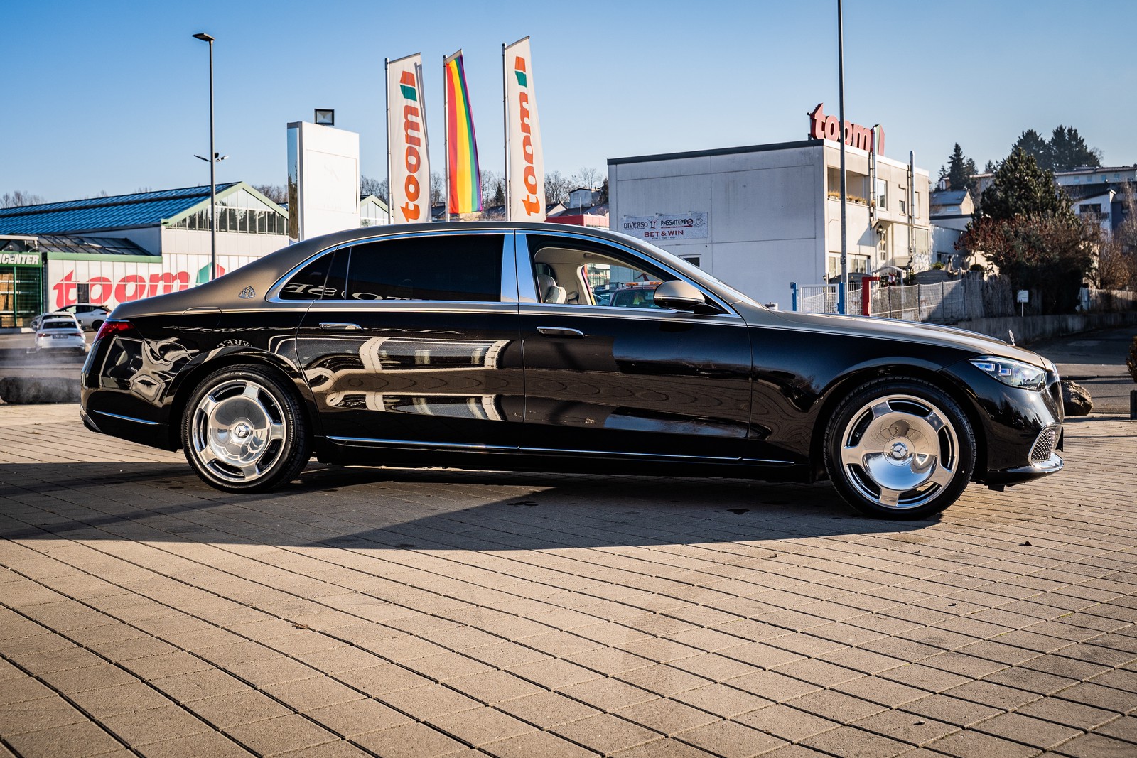 2022 Mercedes-Maybach S580, 8/14