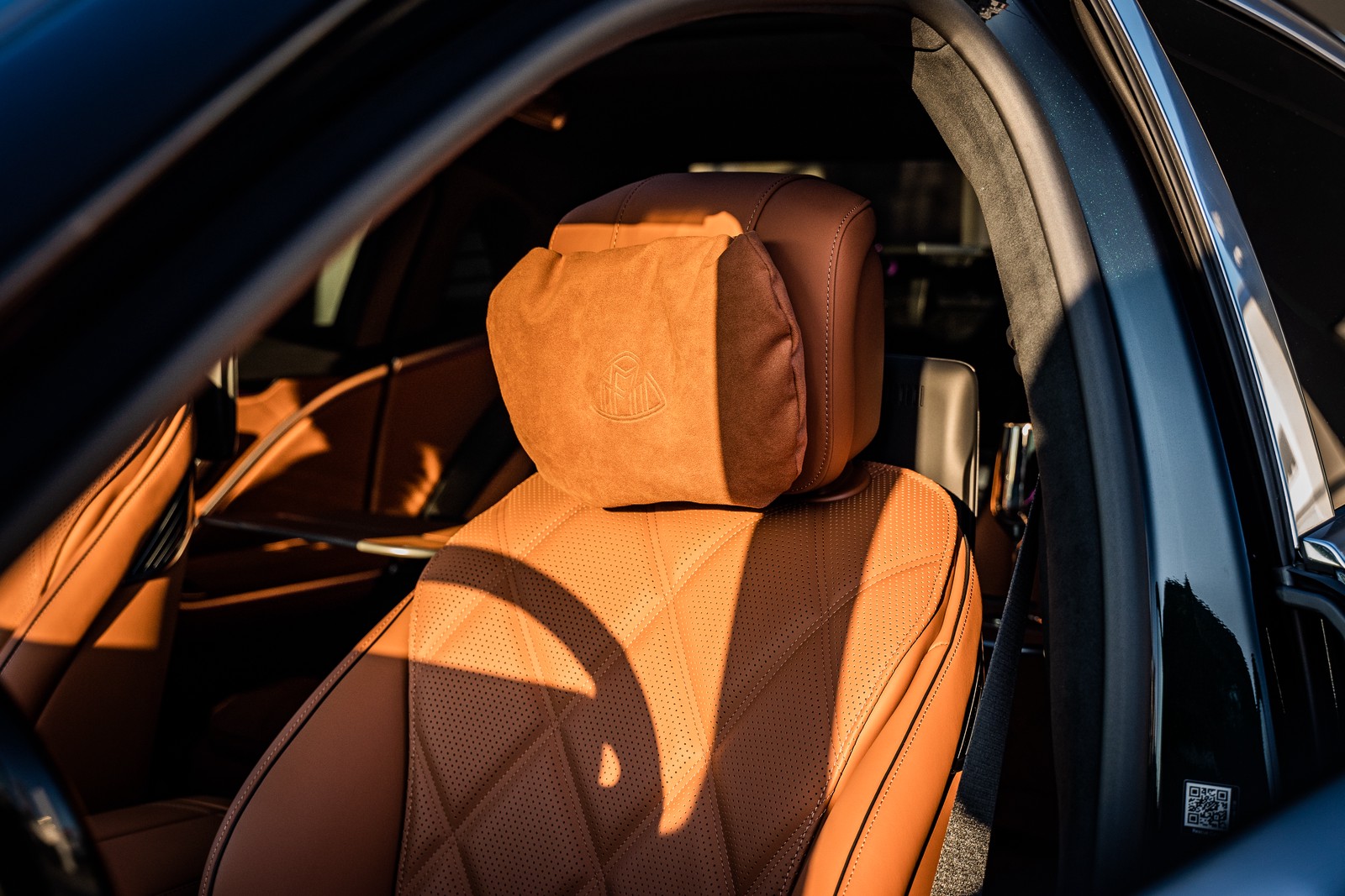 2022 Mercedes-Maybach S580, 12/14