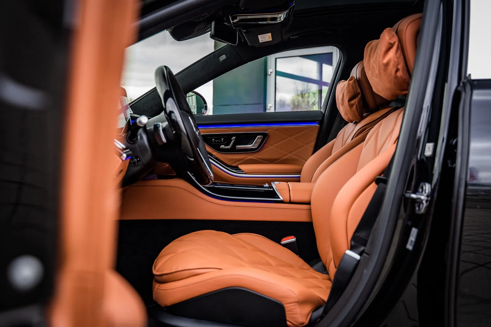 2022 Mercedes-Maybach S 580 interior, seats