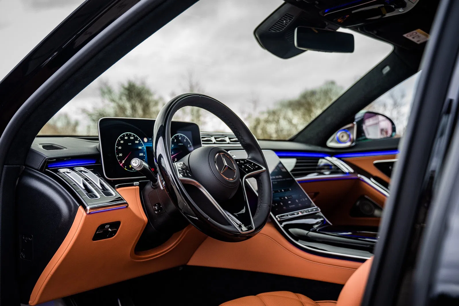 2022 Mercedes-Maybach S 580 interior, dashboard
