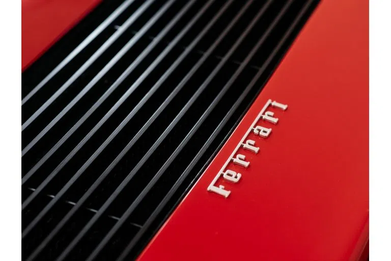 1991 Ferrari Testarossa, detail