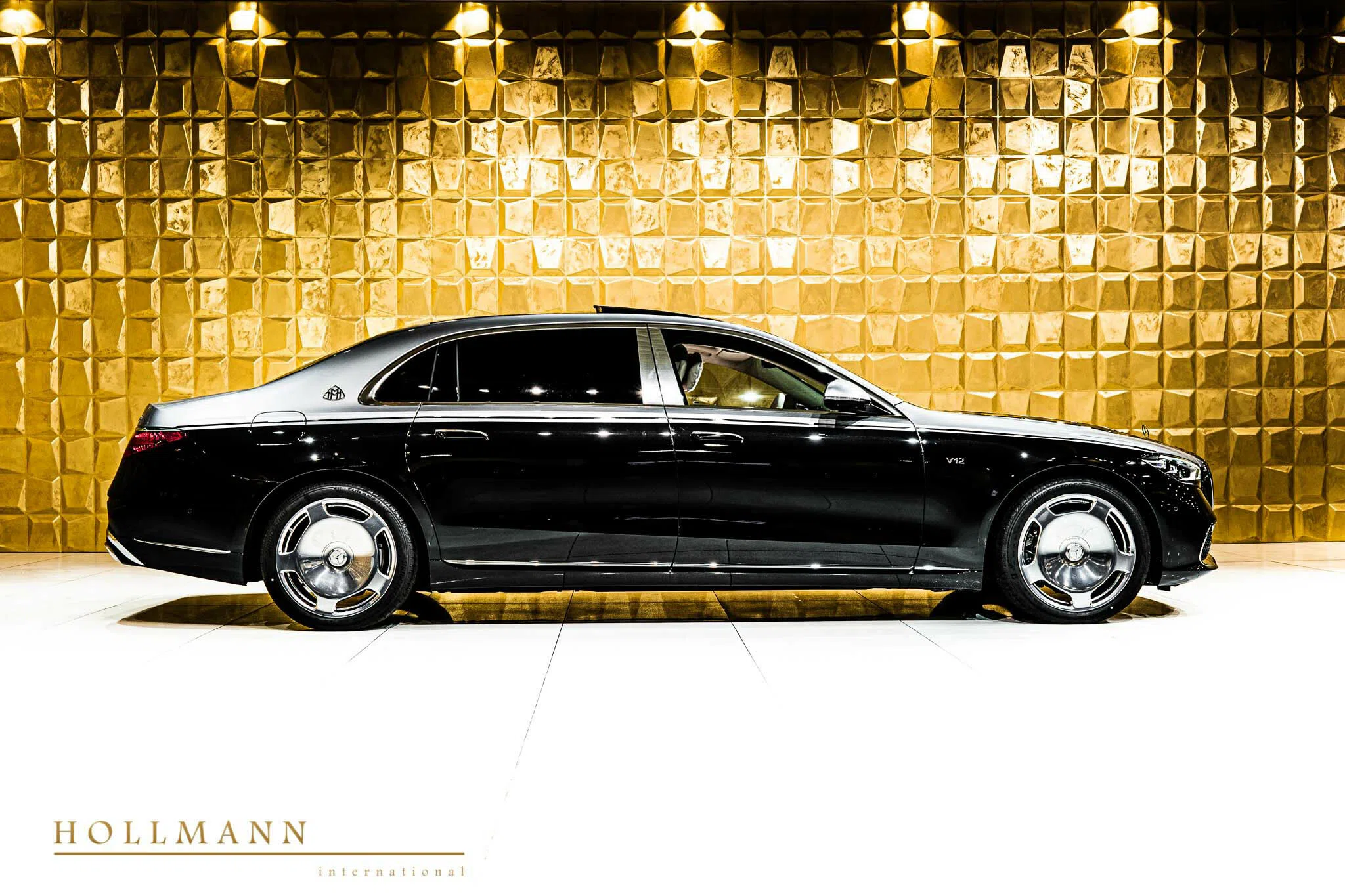 2022 Mercedes-Maybach S 680 for sale, exterior, Customized Duotone Black Silver