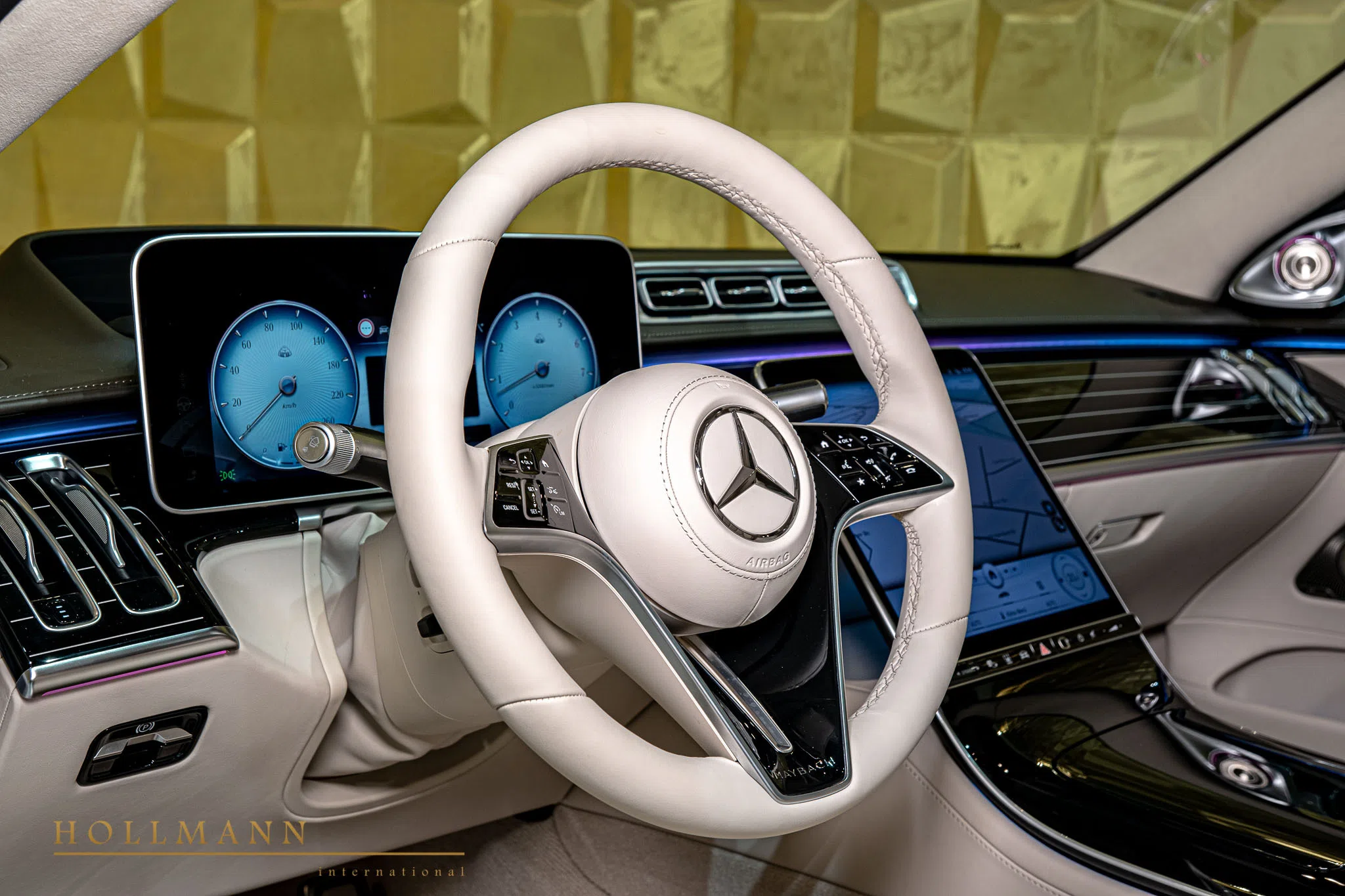 2022 Mercedes-Maybach S 680 interior, Leather Exclusive Beige