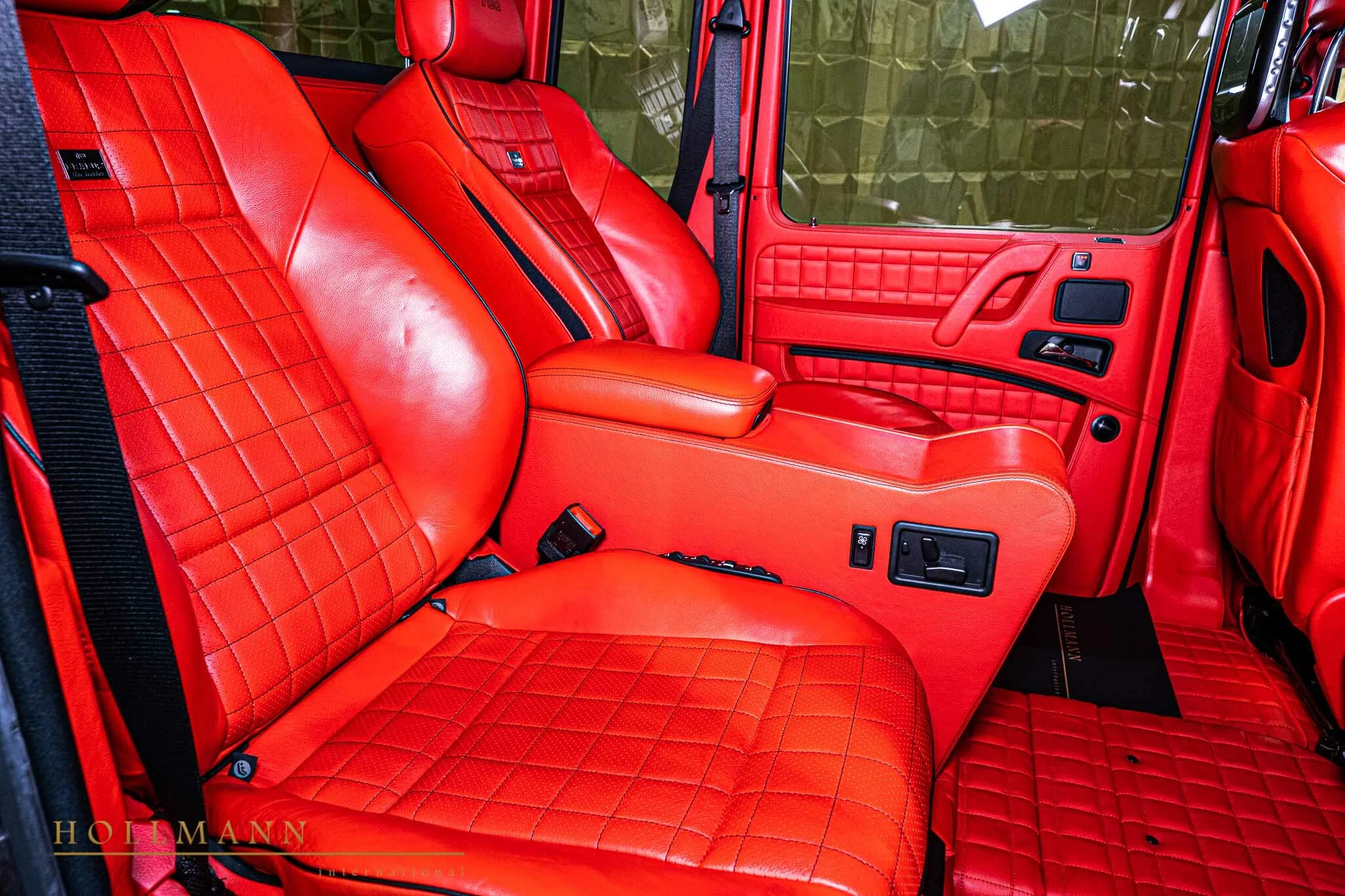 2019 BRABUS G 700 6x6 interior, seats, BRABUS Pepper Red