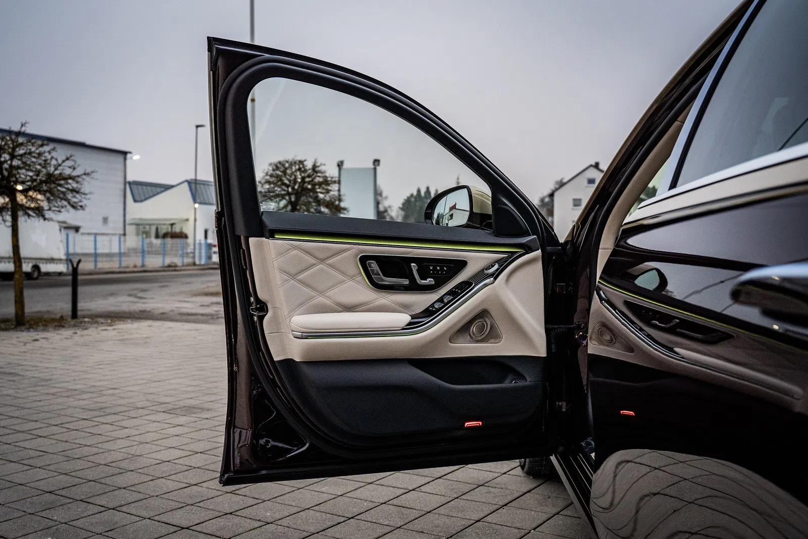 2022 Mercedes-Maybach S580 by Hofele Design for sale, exterior, RUBELLITE RED - LACK | metallic