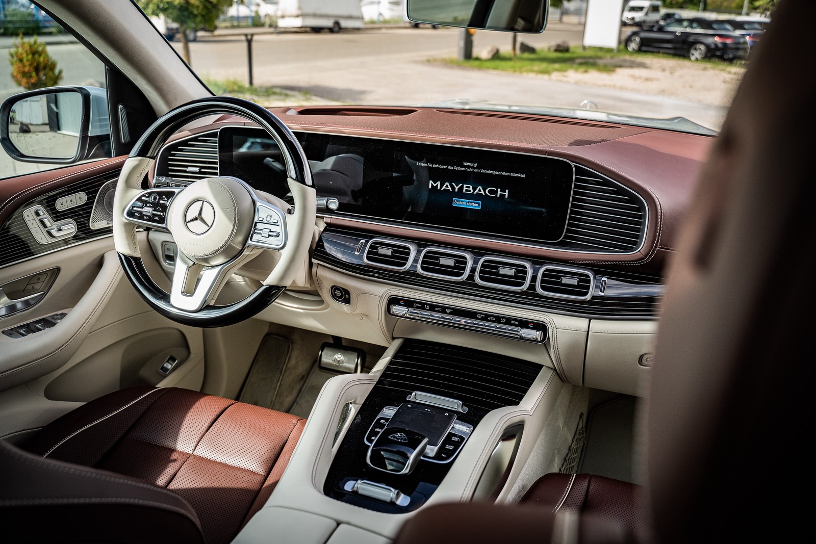 2022 Mercedes-Maybach GLS 600, 3/12