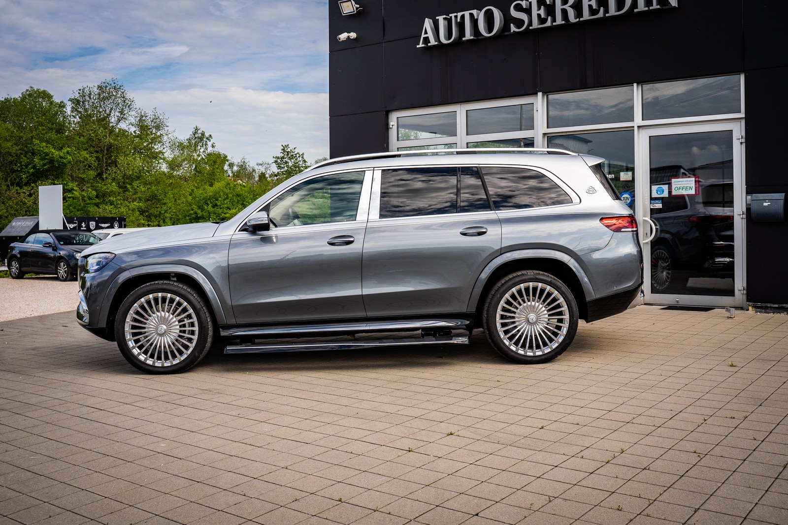 2022 Mercedes-Maybach GLS 600, 4/12