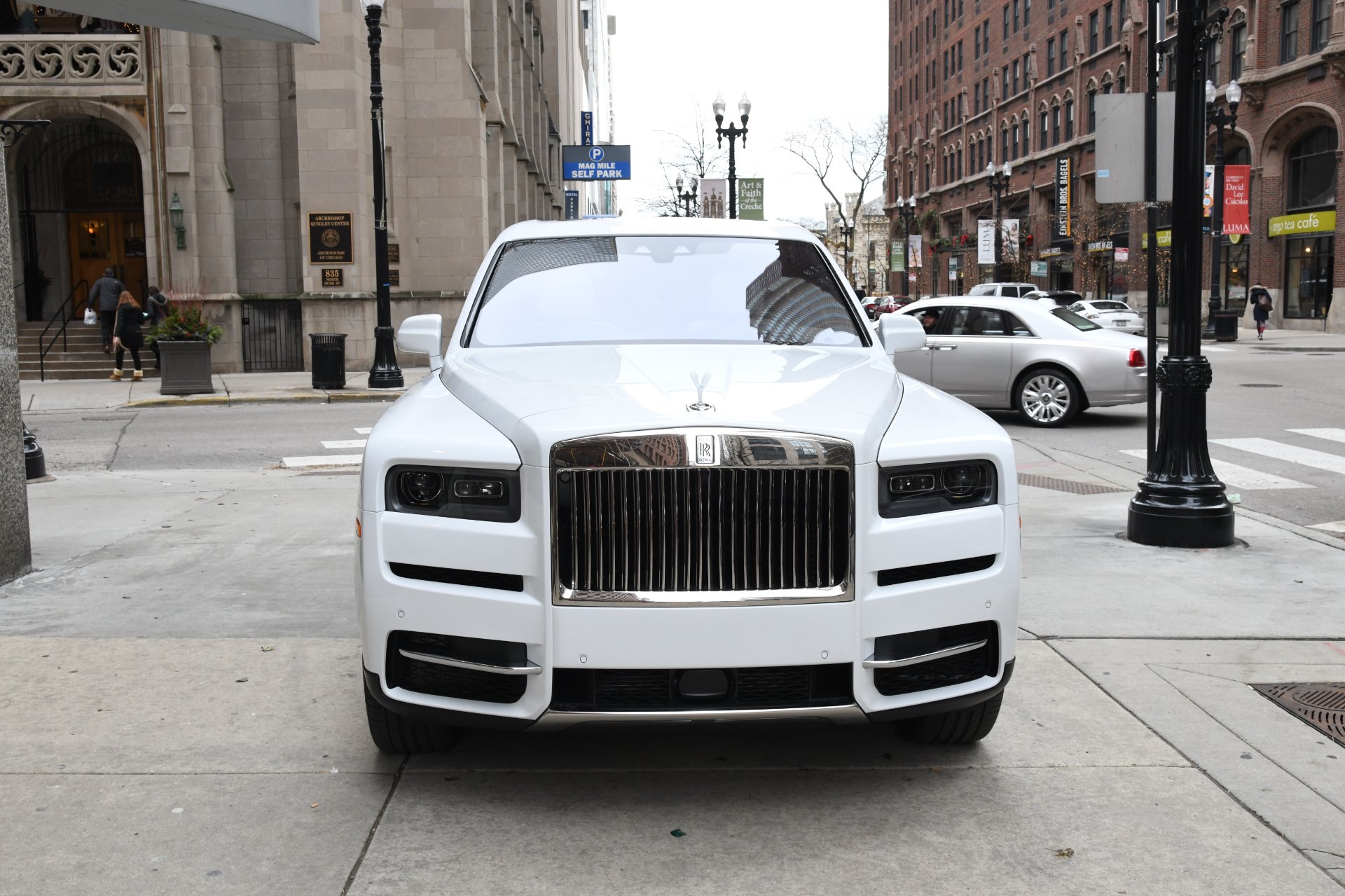 2019 Rolls-Royce Cullinan, 2/20