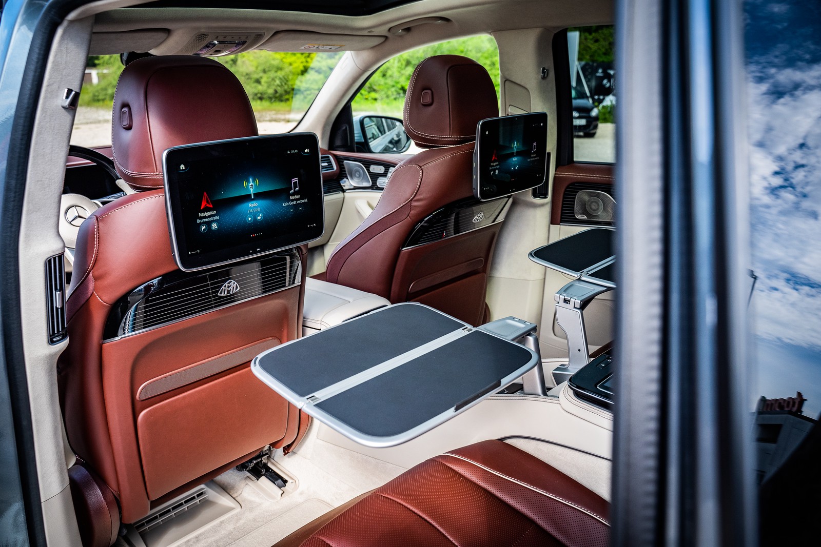 2022 Mercedes-Maybach GLS 600, 10/12