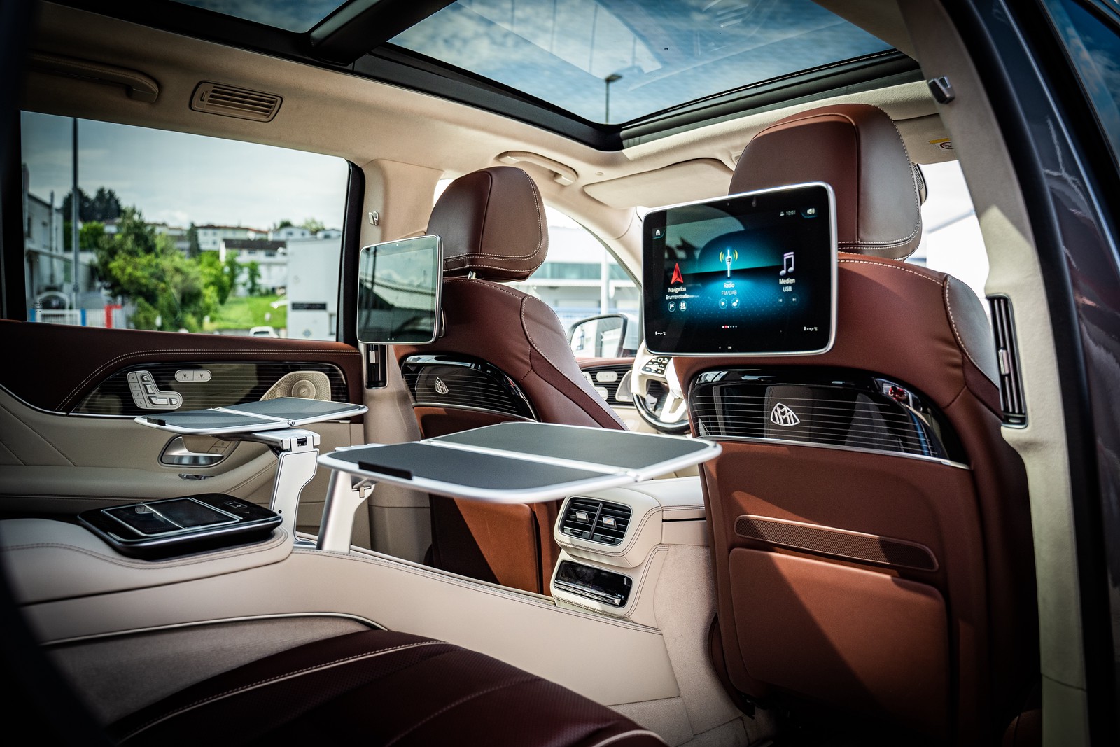 2022 Mercedes-Maybach GLS 600, 11/12