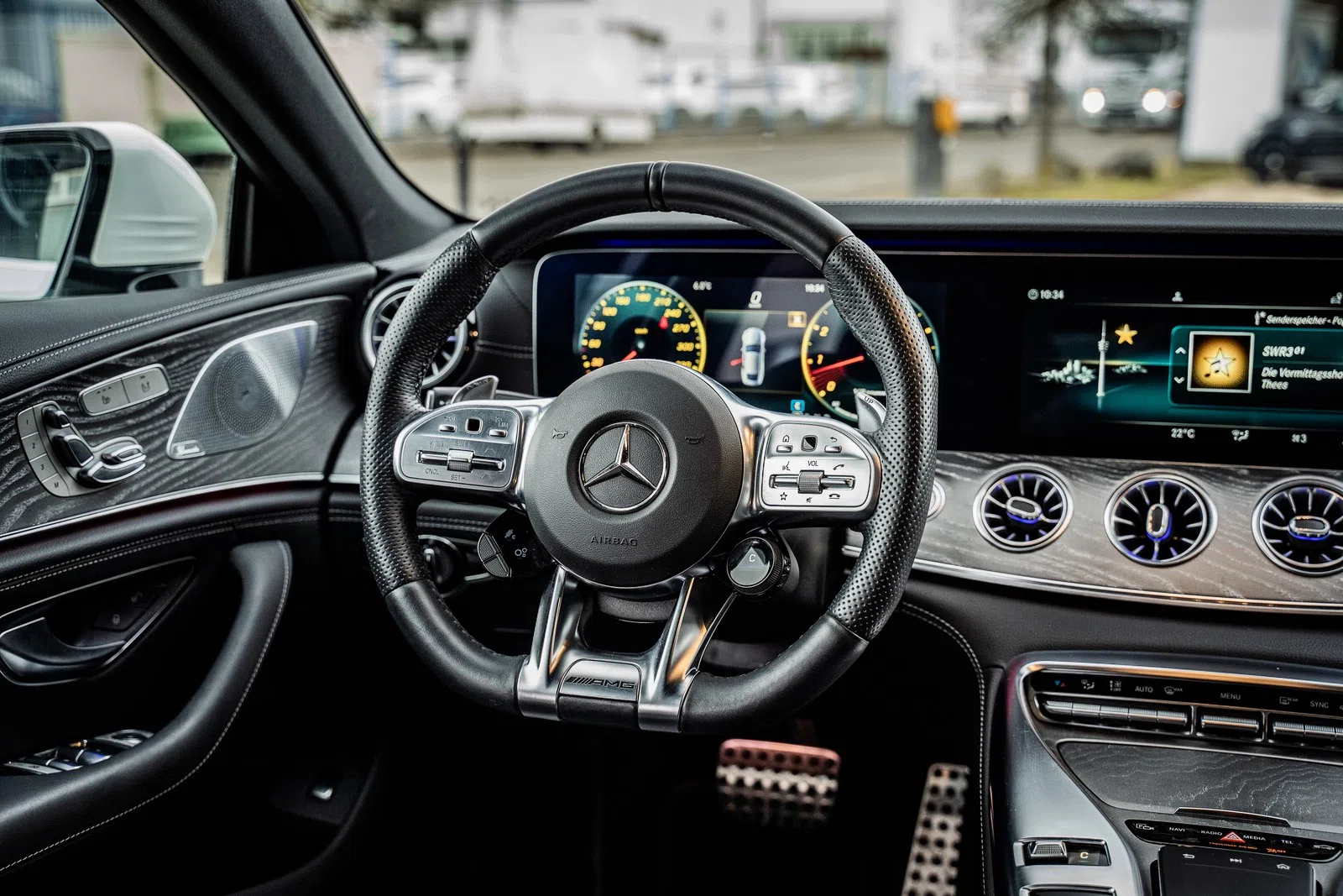 2009 Mercedes-AMG GT 63 4MATIC + interior