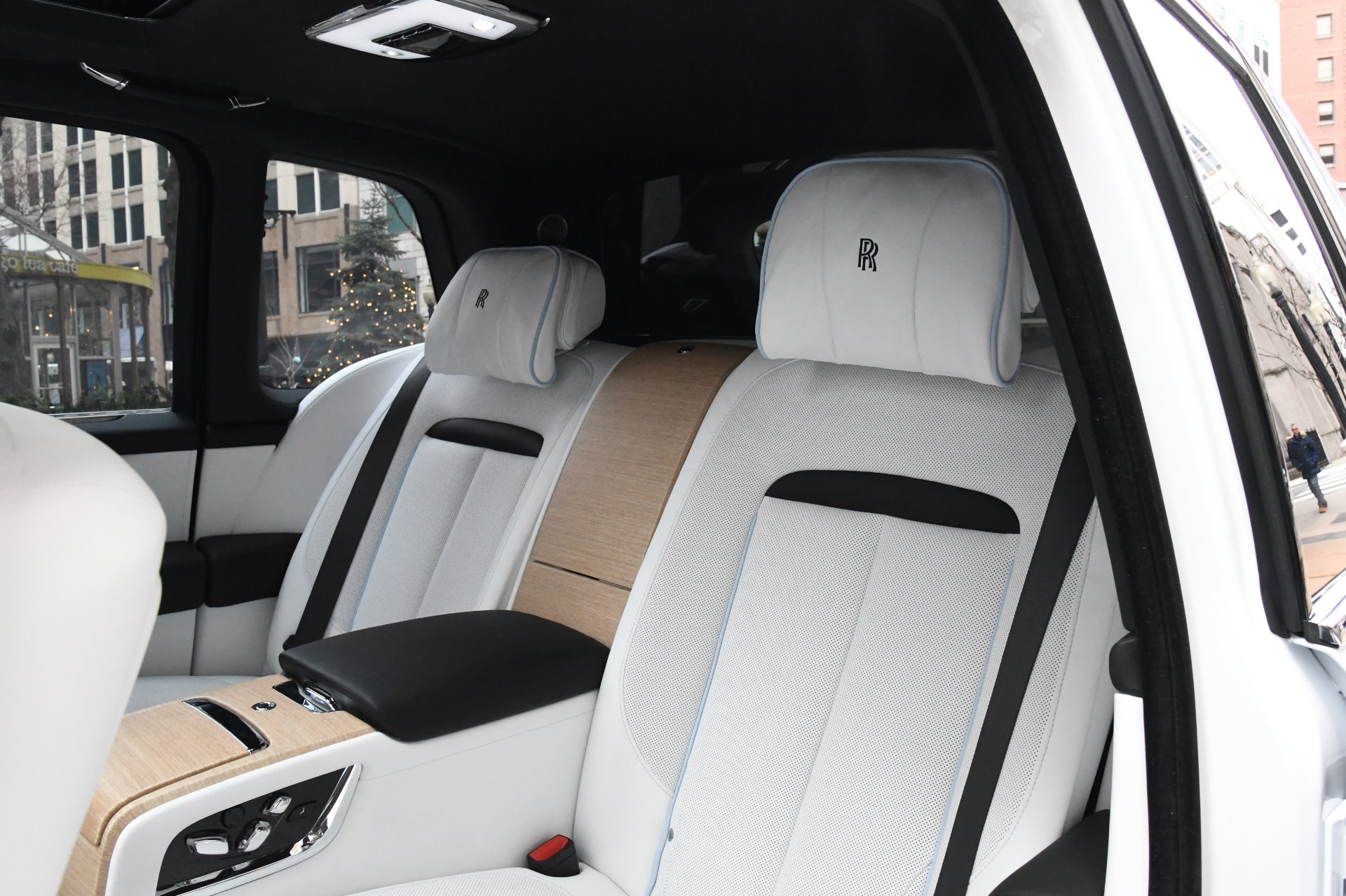 2019 Rolls-Royce Cullinan, 9/20