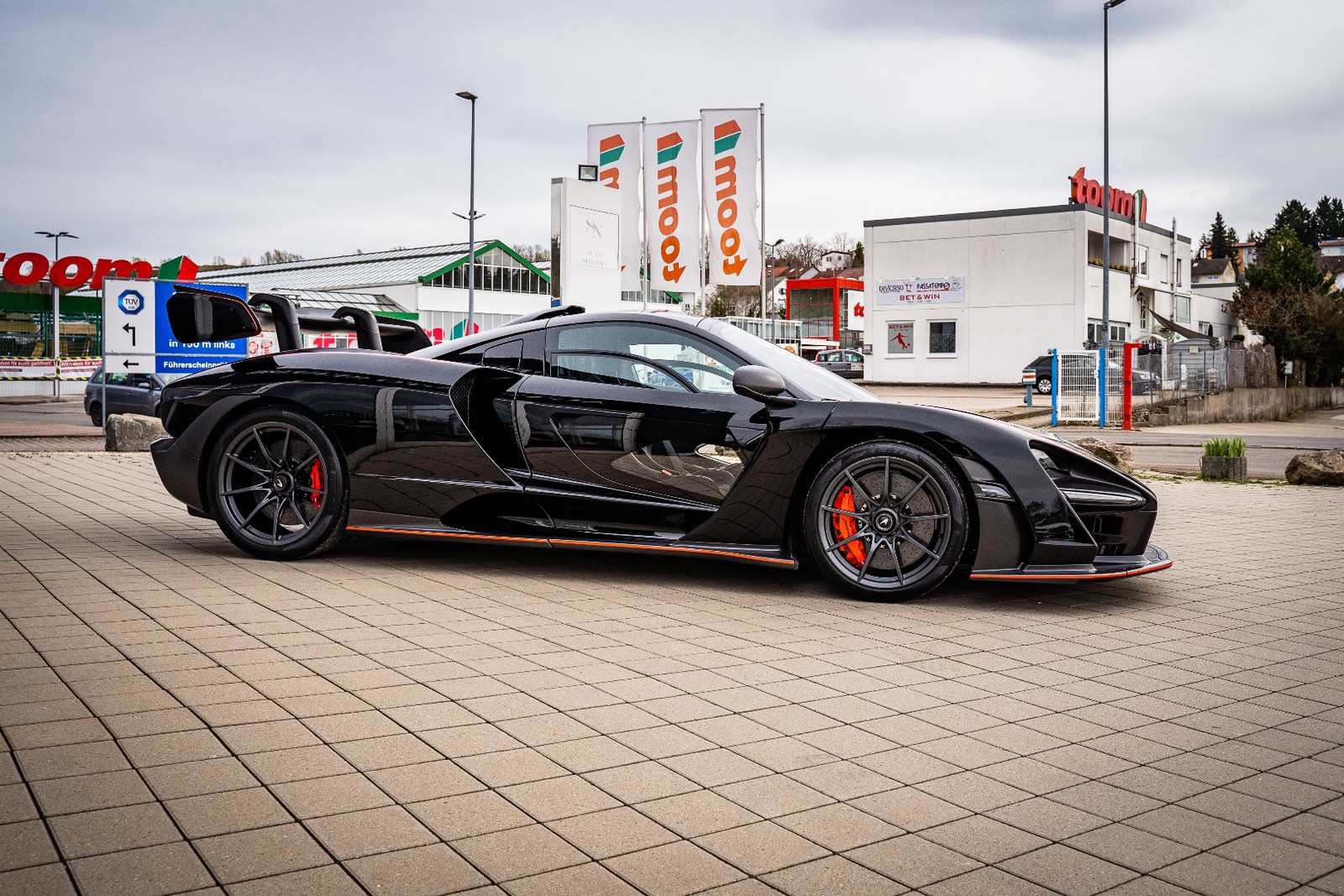 2020 McLaren Senna, 16/20
