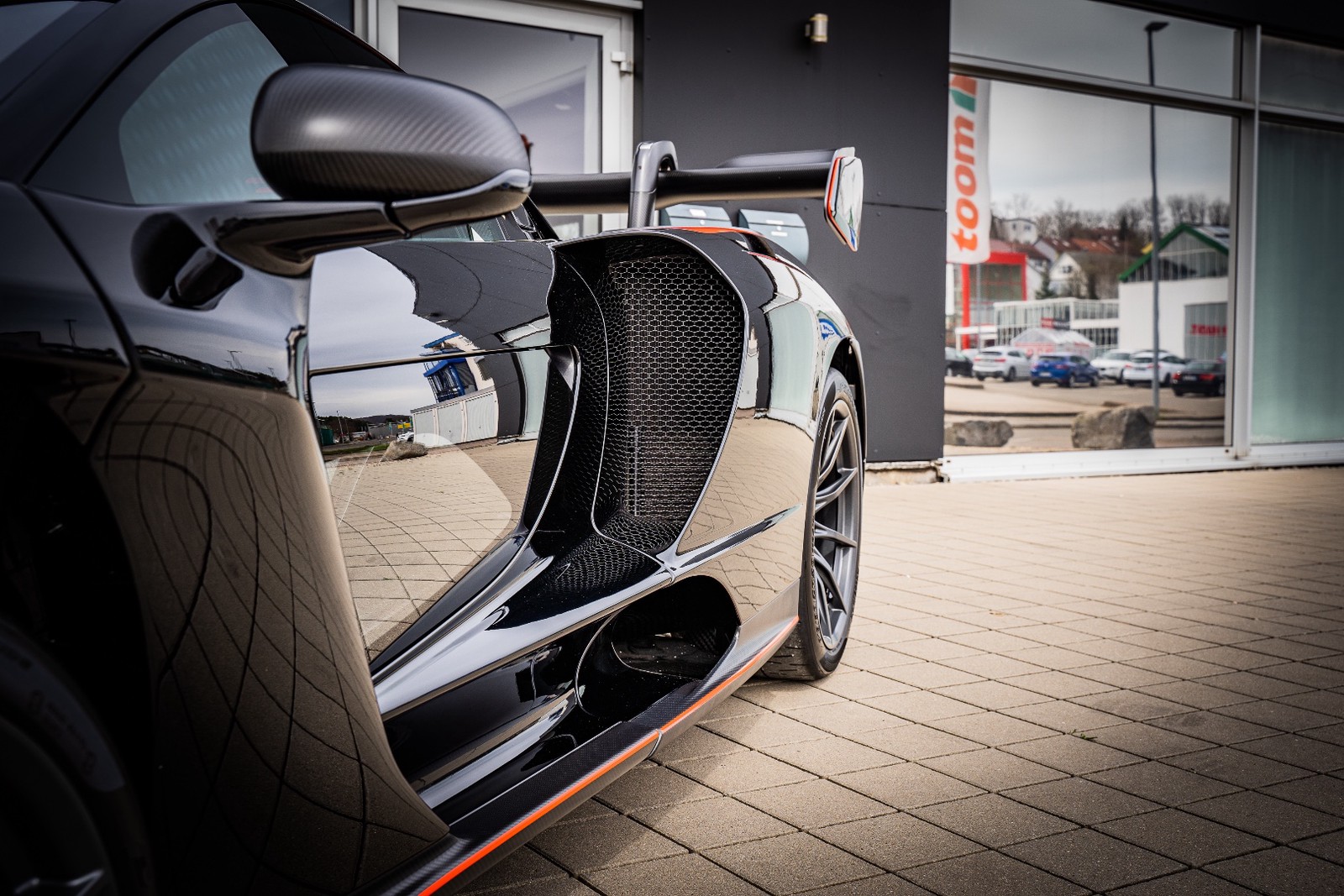 2020 McLaren Senna, 19/20