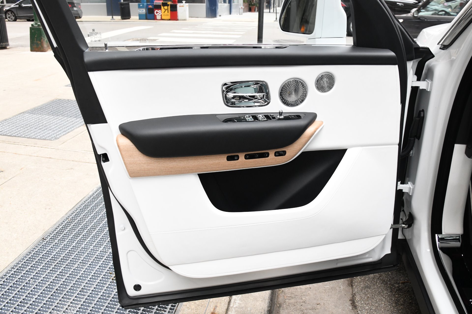 2019 Rolls-Royce Cullinan, 19/20