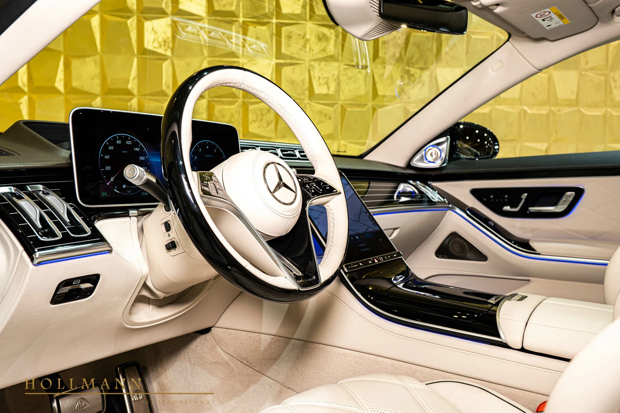 2021 Mercedes-Maybach S 680 interior, Exclusive Beige