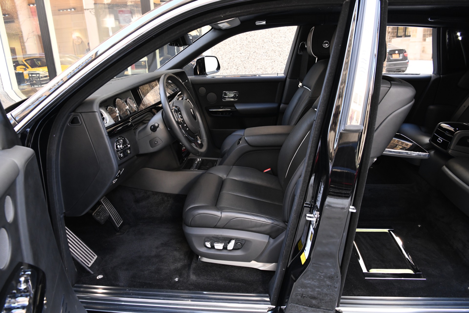 2018 ROLLS-ROYCE PHANTOM EWB, 8/15