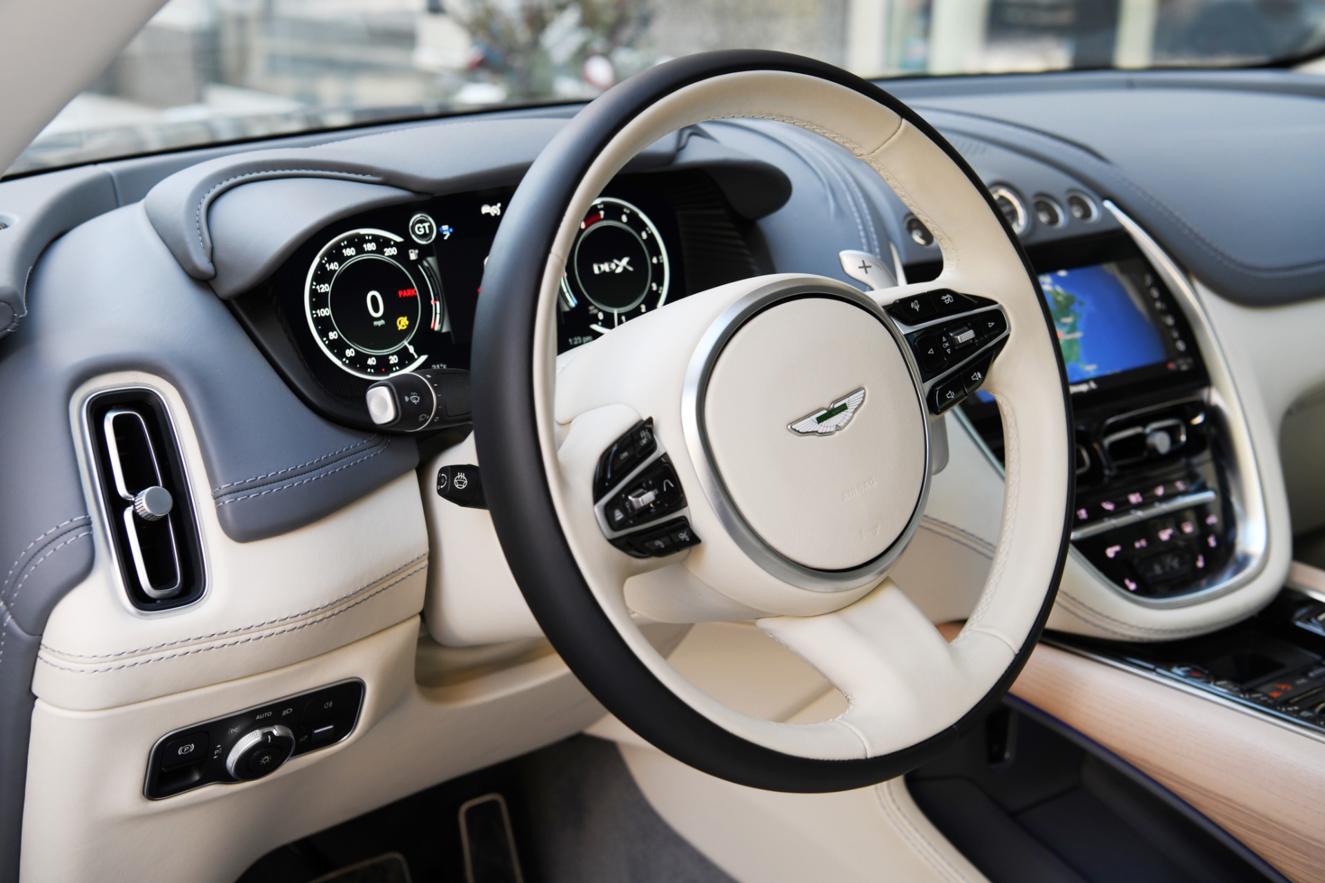 2021 ASTON MARTIN DBX, 20/20