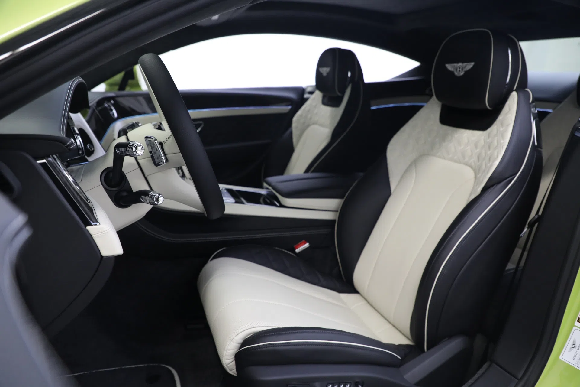2021 Bentley Continental GT interior, seats, RADIUM