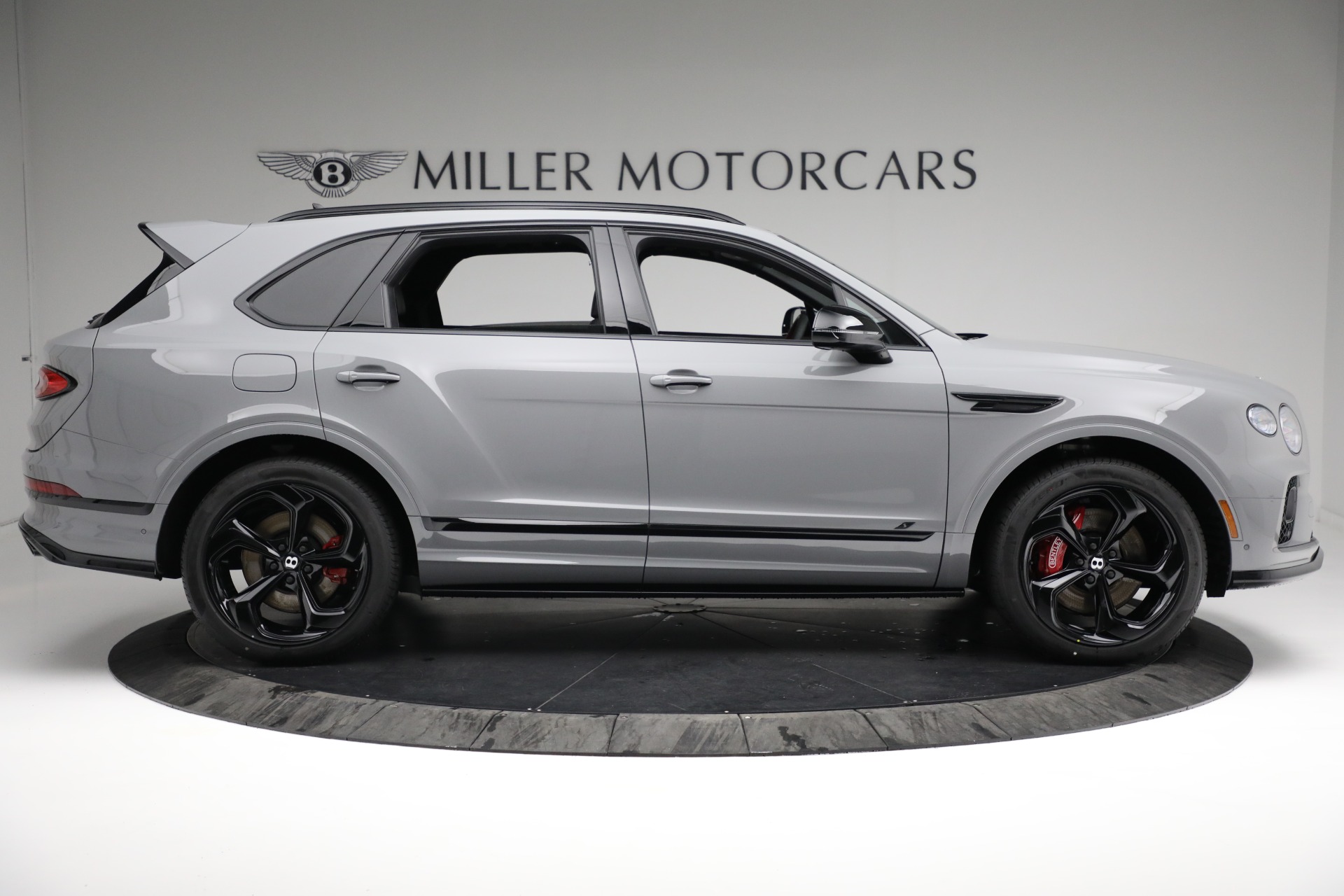 2022 Bentley Bentayga S, 13/18