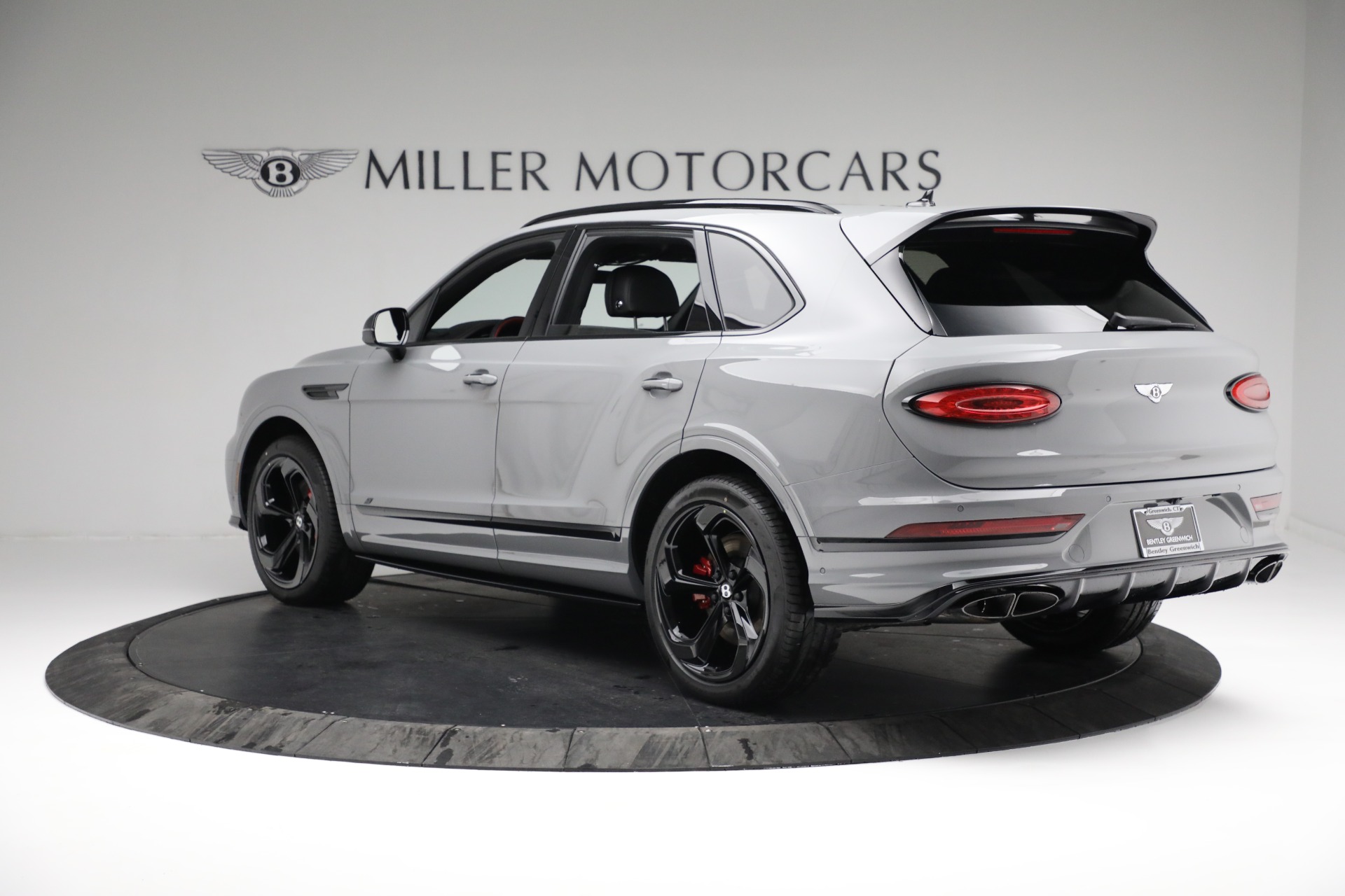 2022 Bentley Bentayga S, 17/18