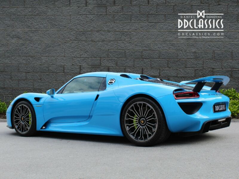 2015 Porsche 918 Spyder, 3/18