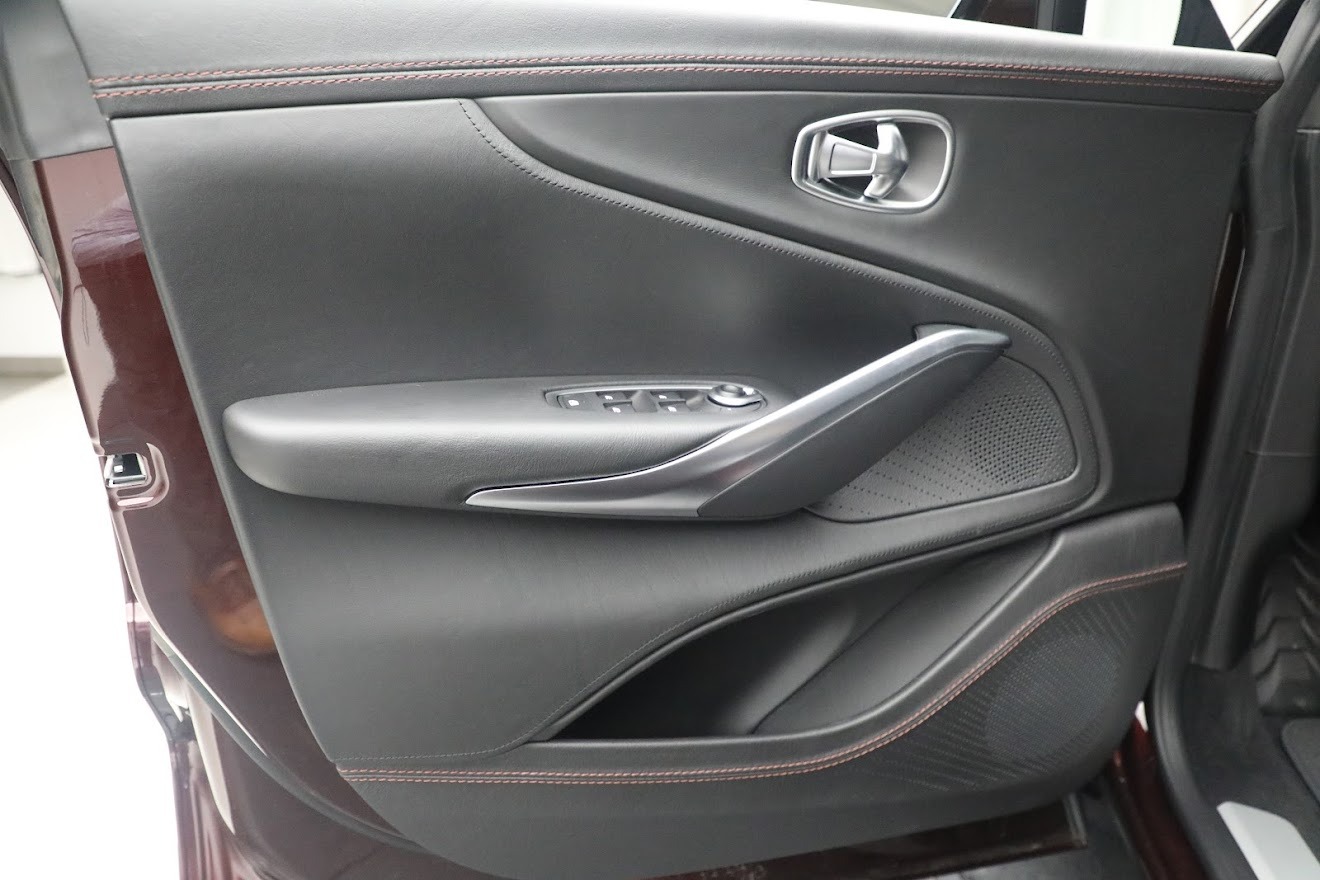 2021 ASTON MARTIN DBX, 7/18