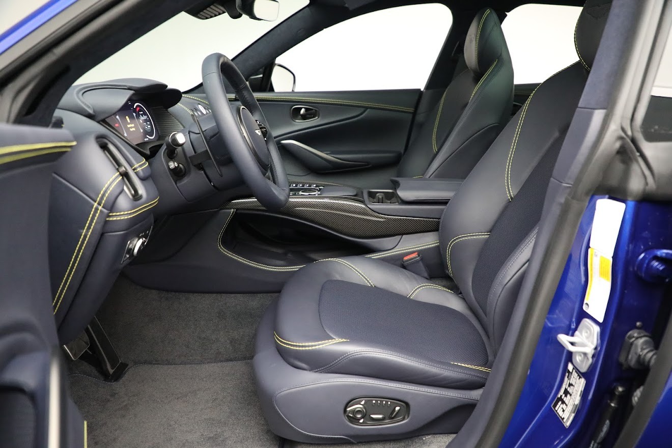 2021 ASTON MARTIN DBX, 5/18
