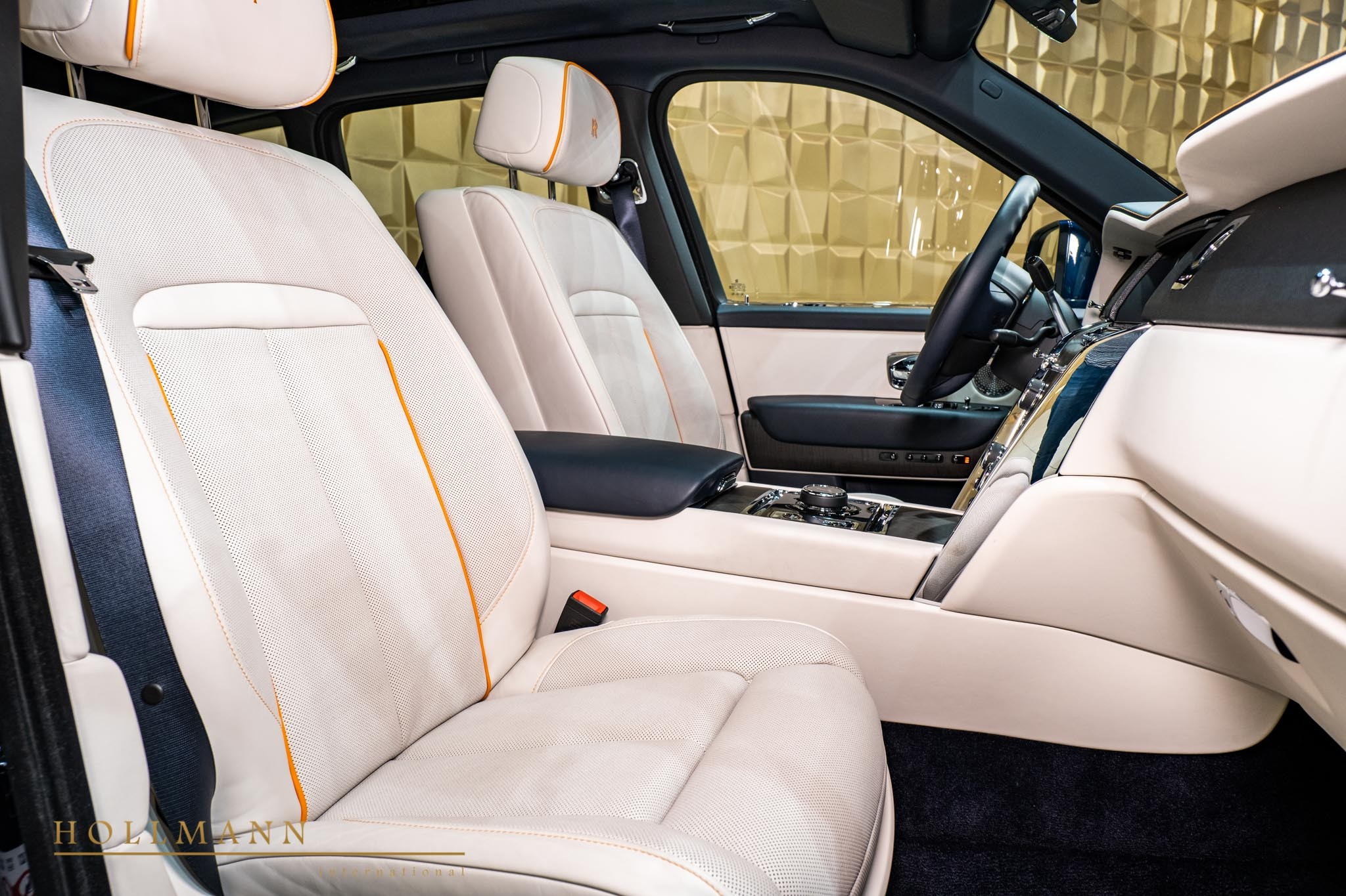 2022 ROLLS ROYCE CULLINAN, 6/20