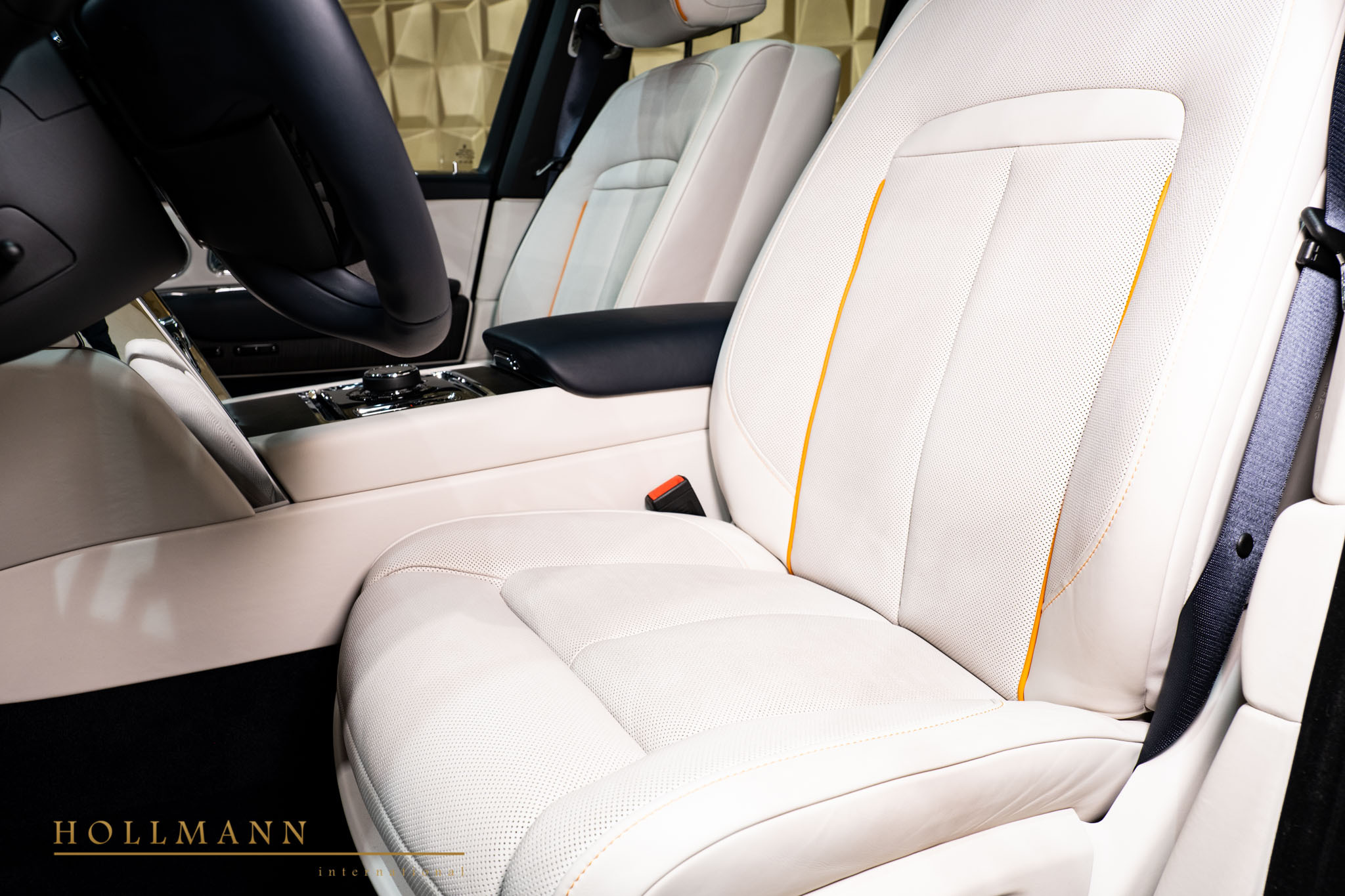 2022 ROLLS ROYCE CULLINAN, 8/20
