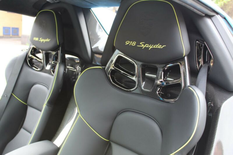 2015 Porsche 918 Spyder, 15/18