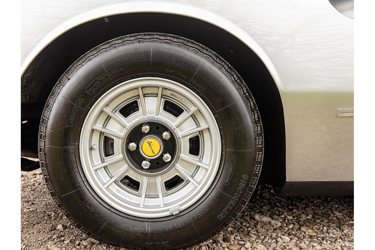 1971 Ferrari DINO 246 GT, 17/20