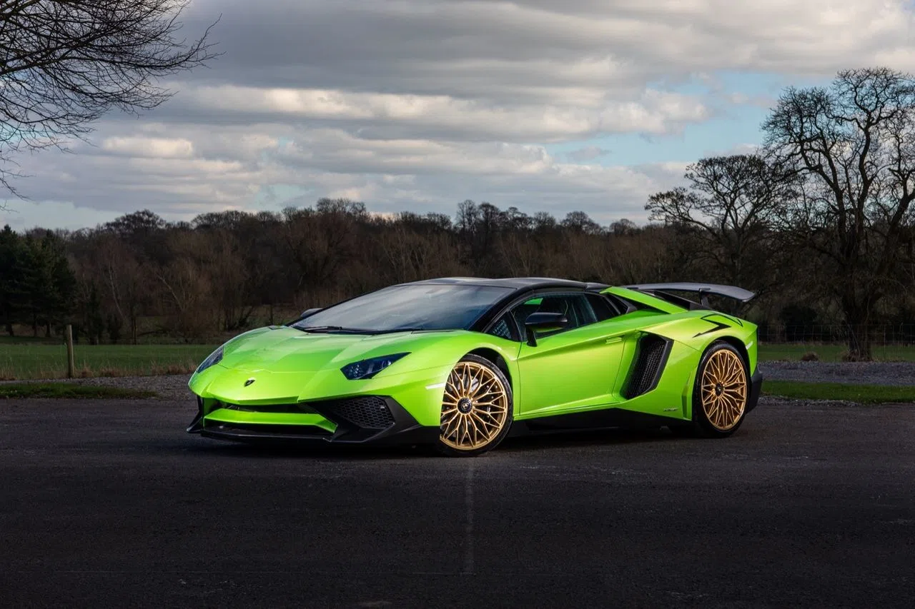 2016 Lamborghini Aventador SV Roadster