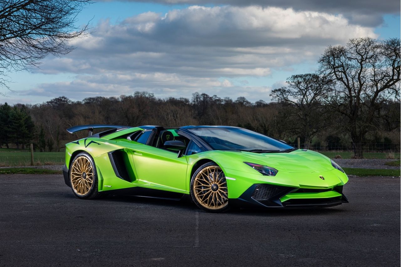 2016 Lamborghini Aventador SV Roadster, 2/20