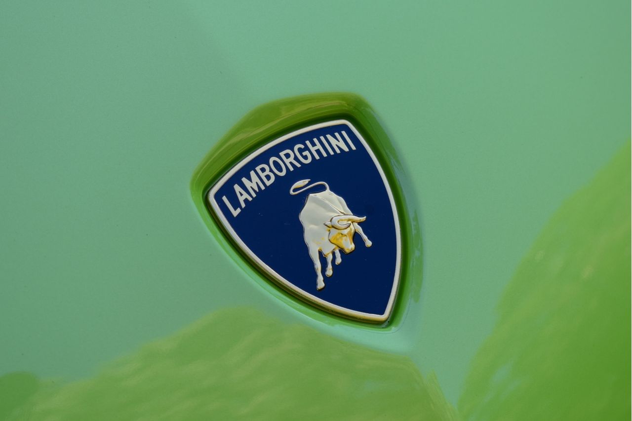 2016 Lamborghini Aventador SV Roadster, 8/20
