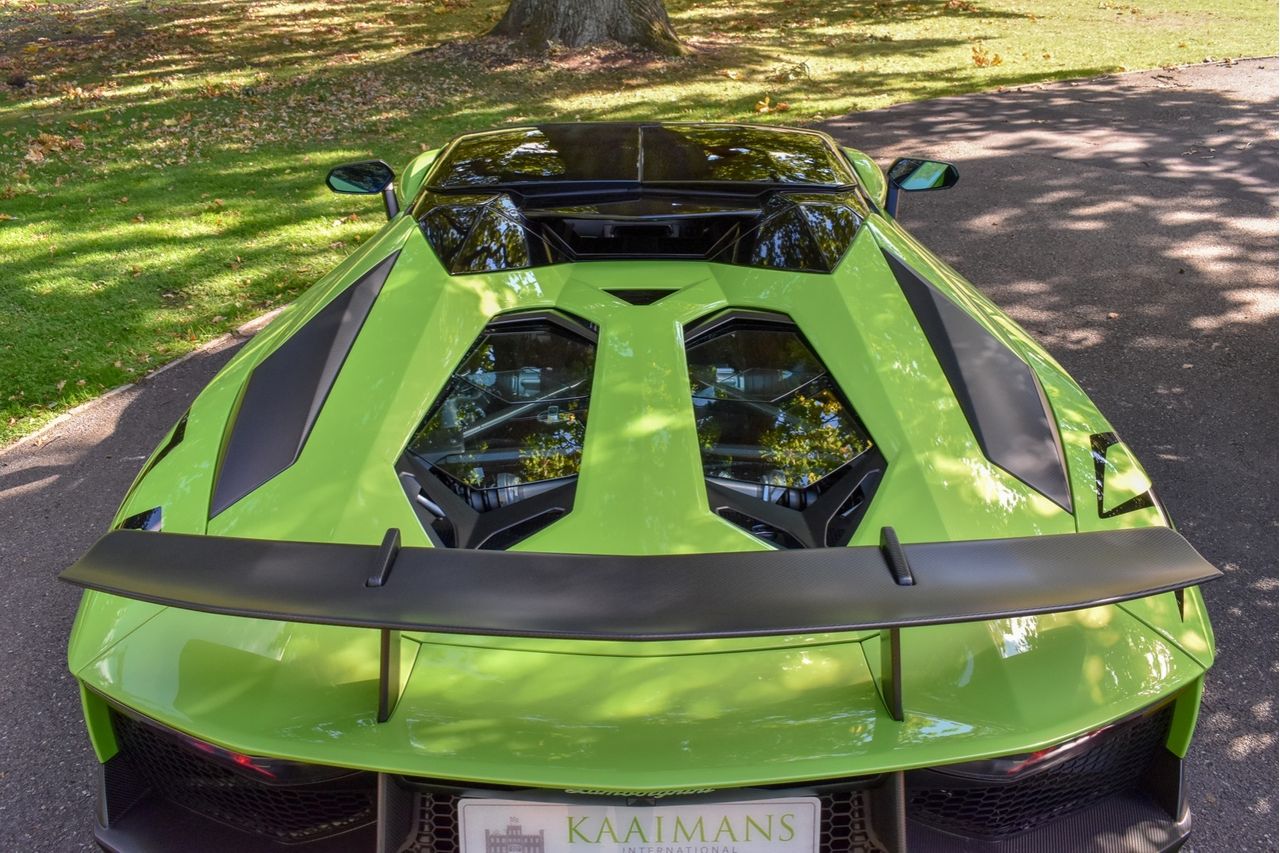 2016 Lamborghini Aventador SV Roadster, 9/20