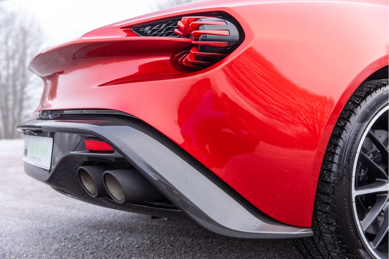 2017 Aston Martin Vanquish Zagato Coupe, 3/20