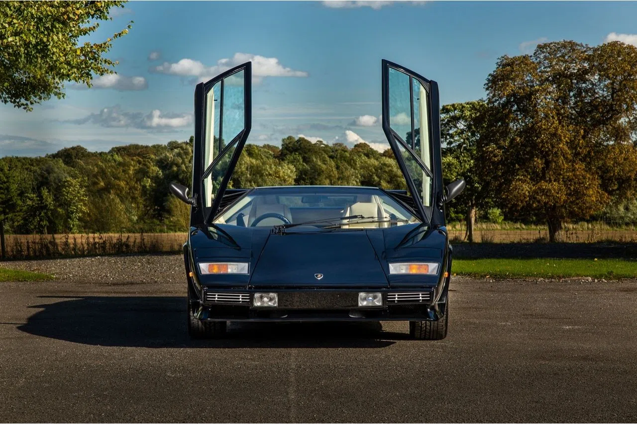 1983 Lamborghini Countach LP 5000 S for sale, exterior, Solid Black