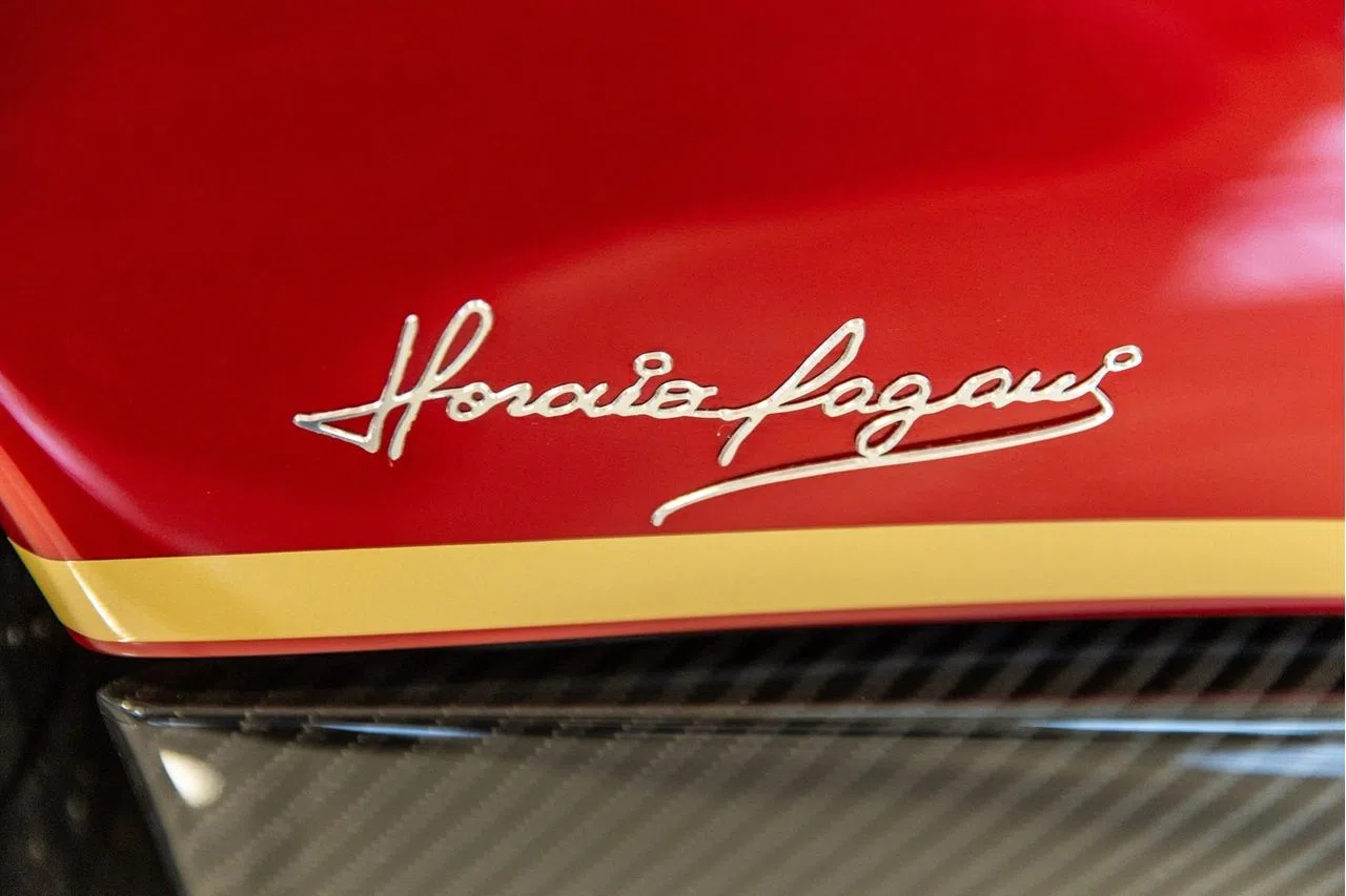 2019 Pagani Huayra Roadster, detail