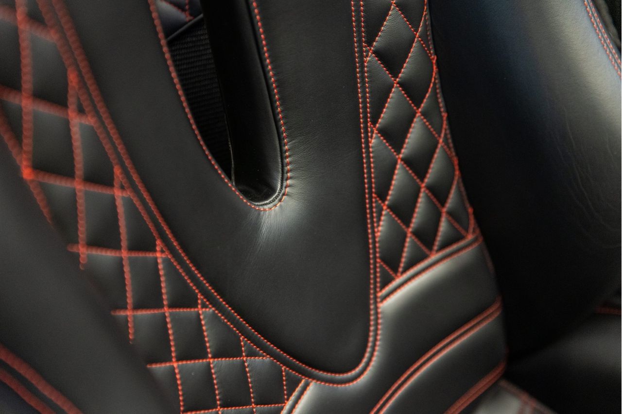 2019 Pagani Huayra Roadster, 18/19