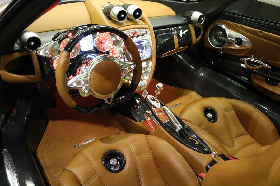 PAGANI HUAYRA, 10/20