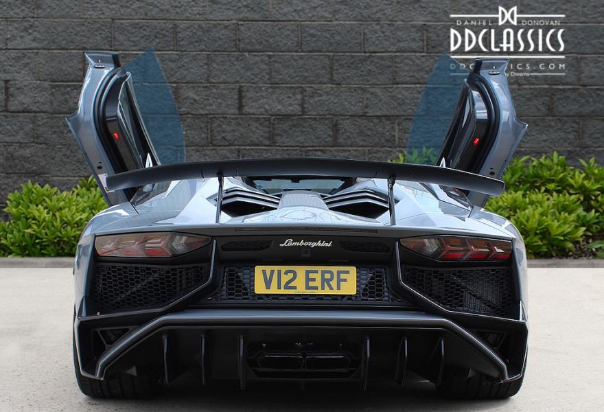 2017 Lamborghini Aventador LP750-4 SV Roadster, 17/20