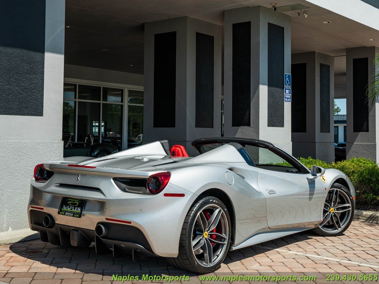2017 Ferrari 488 Spider, 2/19