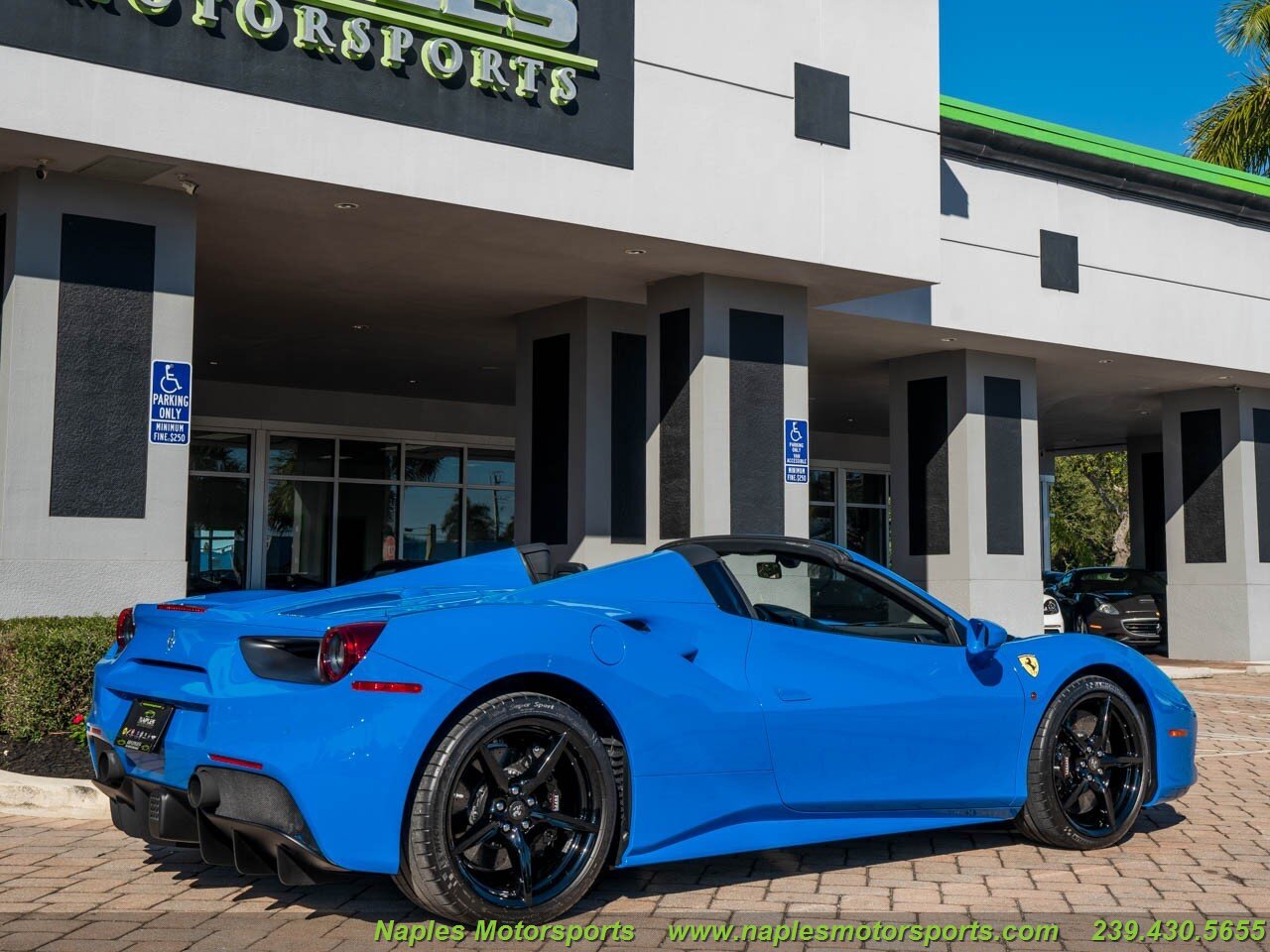 2018 Ferrari 488 Spider, 3/17