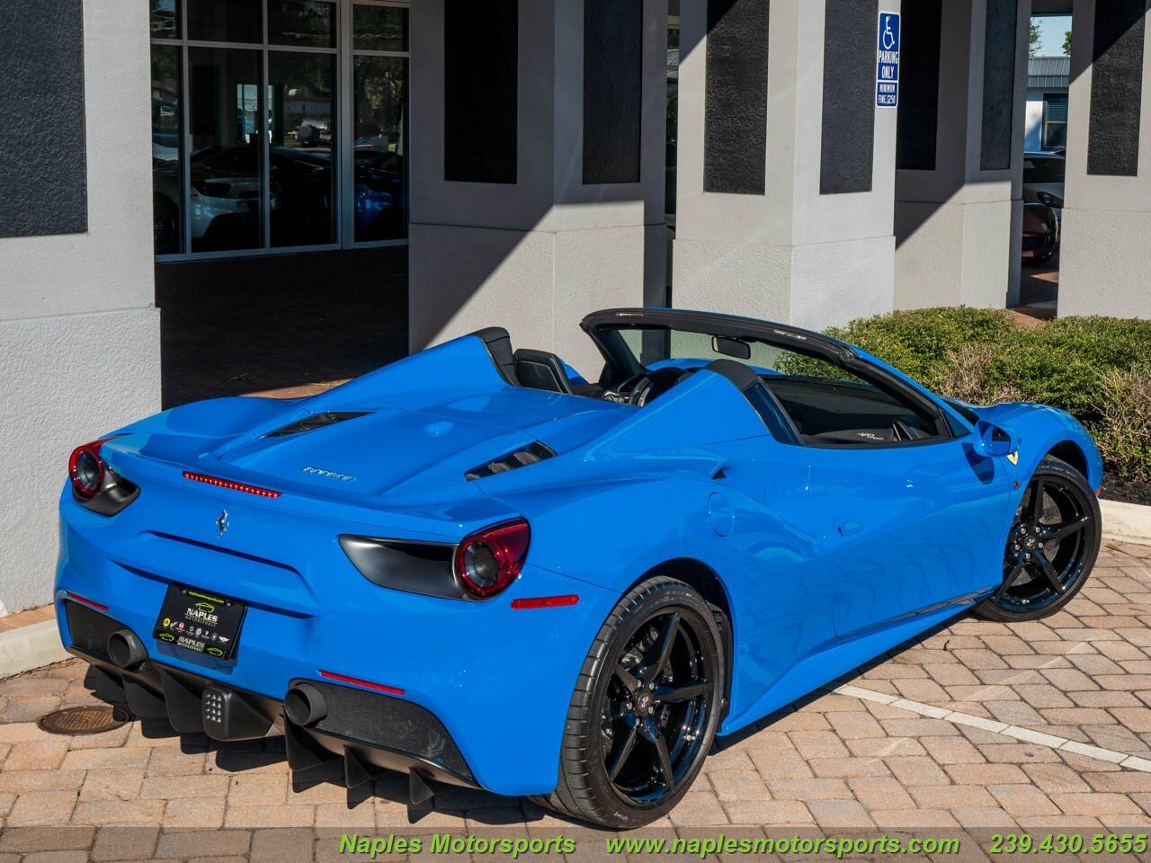 2018 Ferrari 488 Spider, 4/17